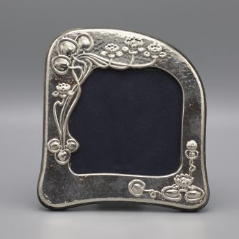Art Nouveau English Sterling Silver Photo Frame