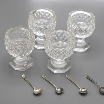 Set of 4 19th century French Crystal Salt Cellars with Salt Spoons